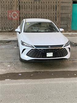 بی وای دی Qin Plus